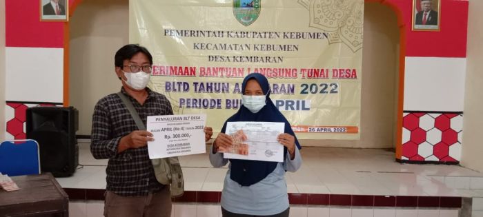 Kegiatan Penyaluran BLT Desa Bulan April Tahun 2022 01