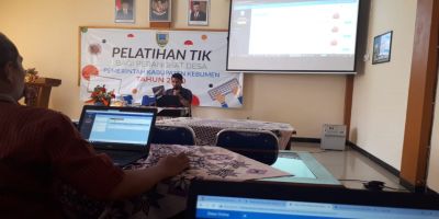 PELATIHAN TIK BAGI PERANGKAT DESA  TAHUN 2020